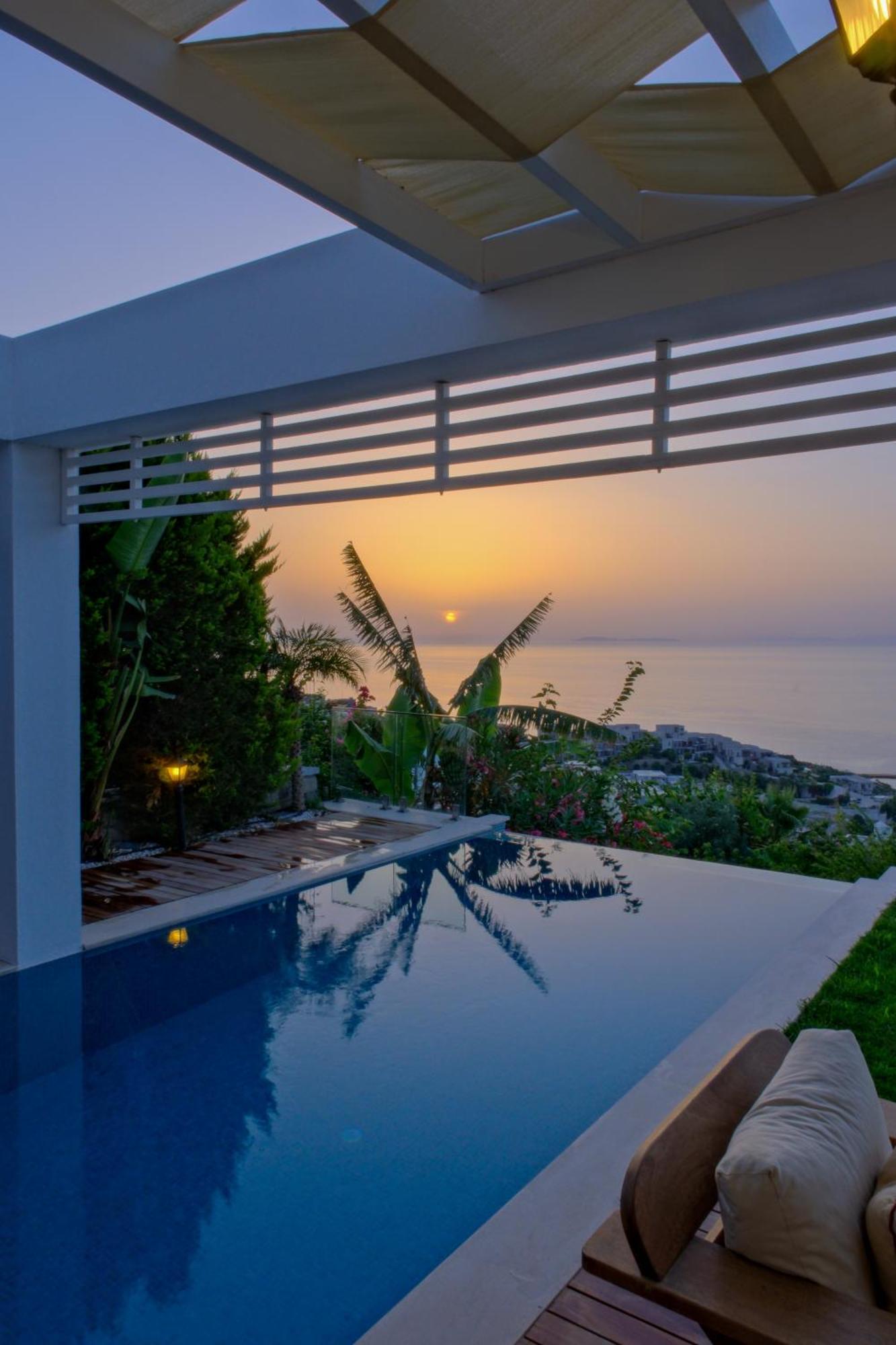 Villa Aleph-Kiralik Muestakil Havuzlu Luex Villa Bodrum Exterior photo